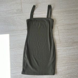 Privacy please size small dress